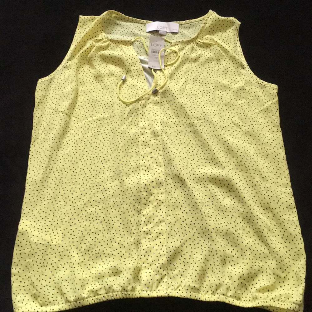Women’s shirt size Medium Petite - never worn